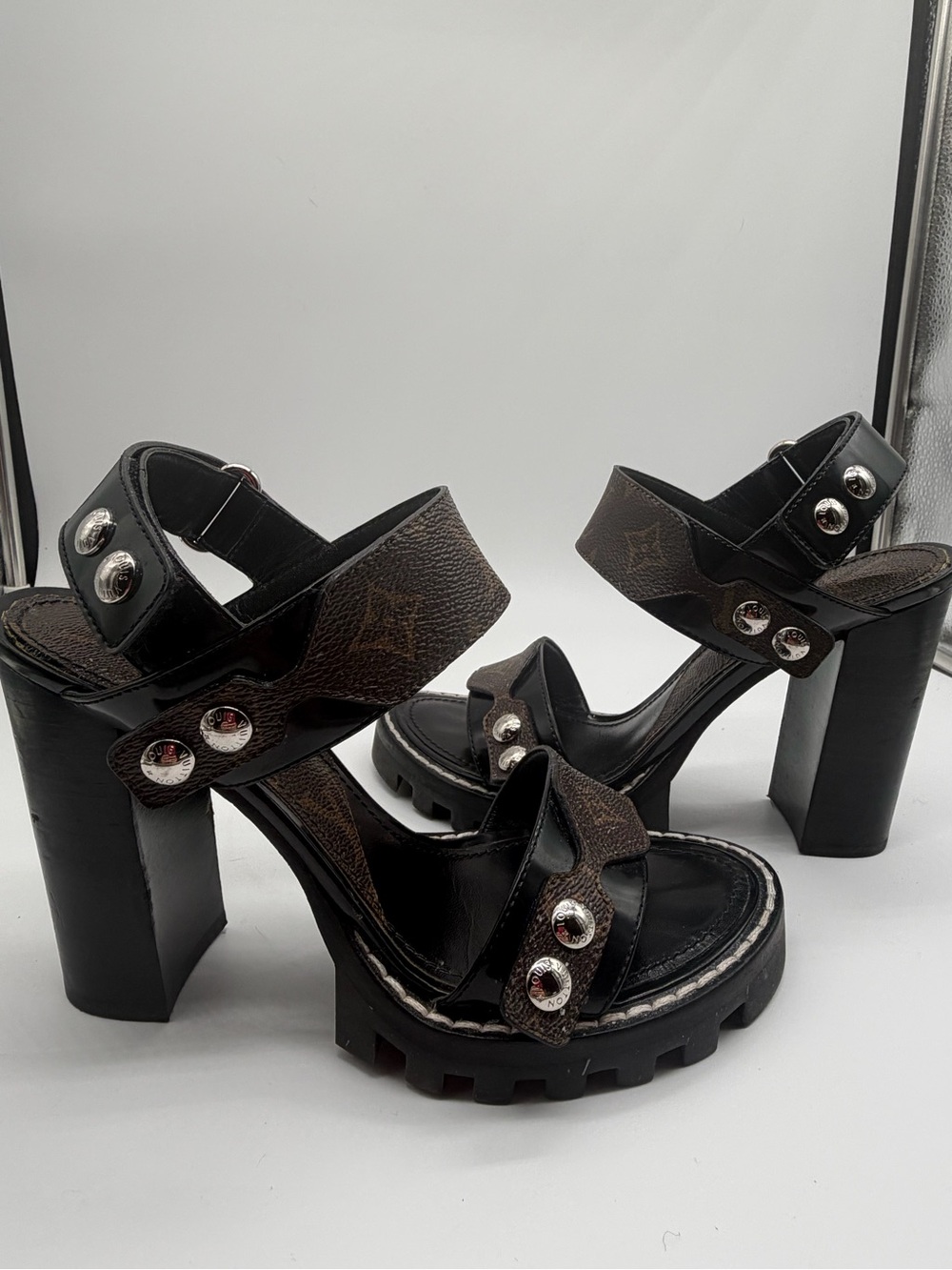 Louis Vuitton Brown Platform Studded Sandals Sz 38 EU.